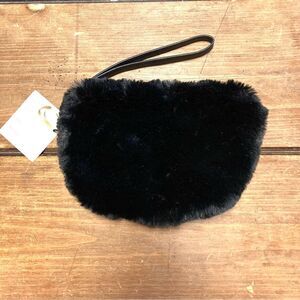 House of Harlow 1960 Soft Black Faux Fur Wristlet Clutch Pouch Curved NWT